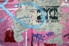 Graffito "?WHO IS NEXT?